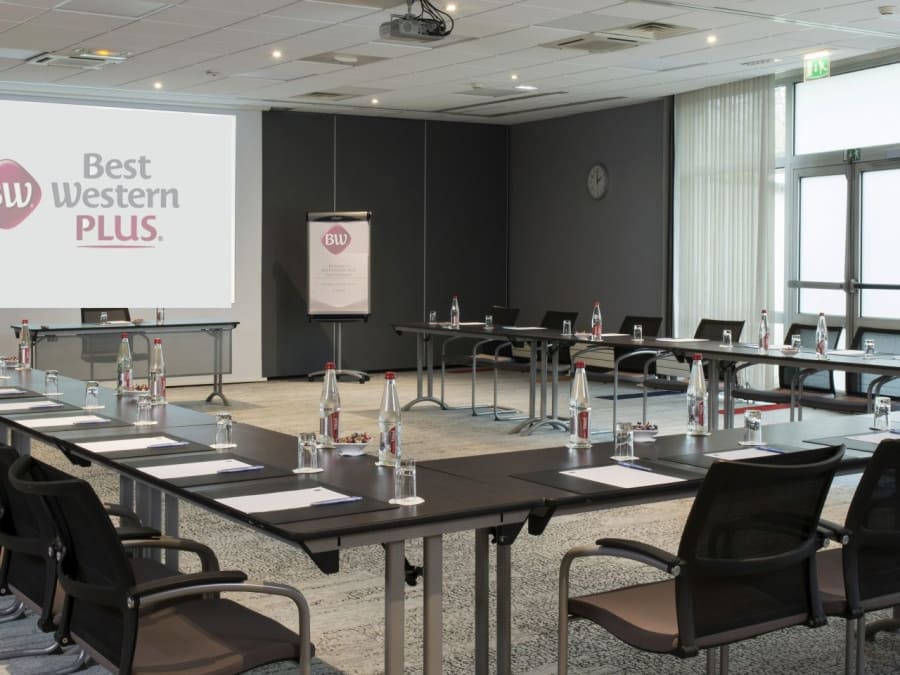 Best Western Plus, Paris Orly Airport (94)