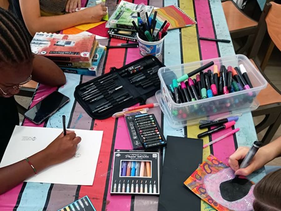 Anniversaire atelier dessin et goûter 5-12 ans à Metz (57)