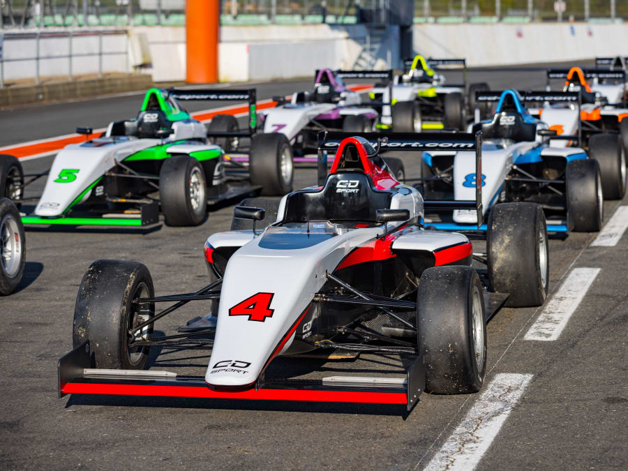 Recorrido en monoplaza de Fórmula 4, circuito de Haute-Saintonge