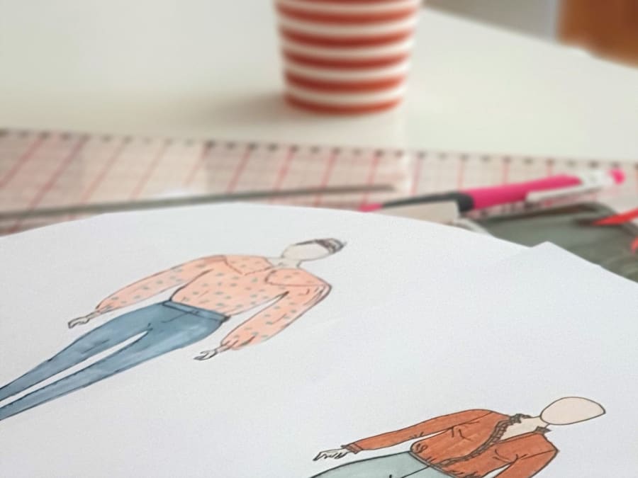 Taller de diseño de moda en el distrito 18 de París