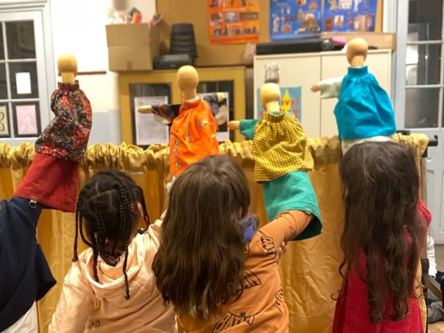 Puppet workshop in Paris 10th arrondissement