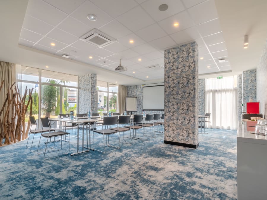 Holiday Inn Nice Port Saint-Laurent **** (06)