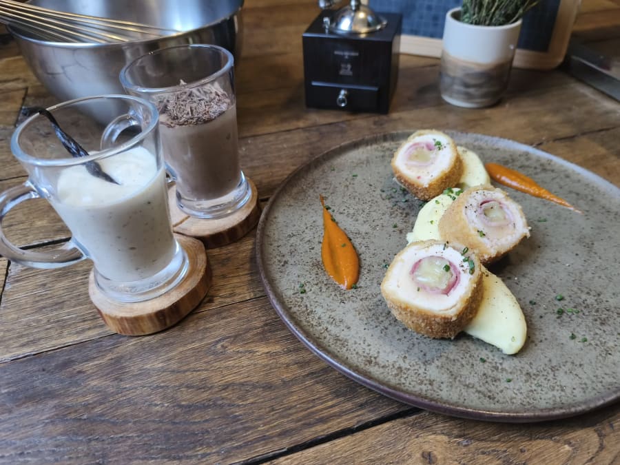 Menus variés" cooking workshop in Paris 17th arrondissement