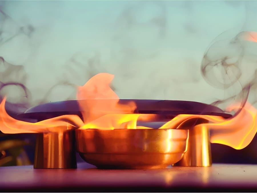 Atelier : créez votre duo de maquillage ancestral à Paris 9ème