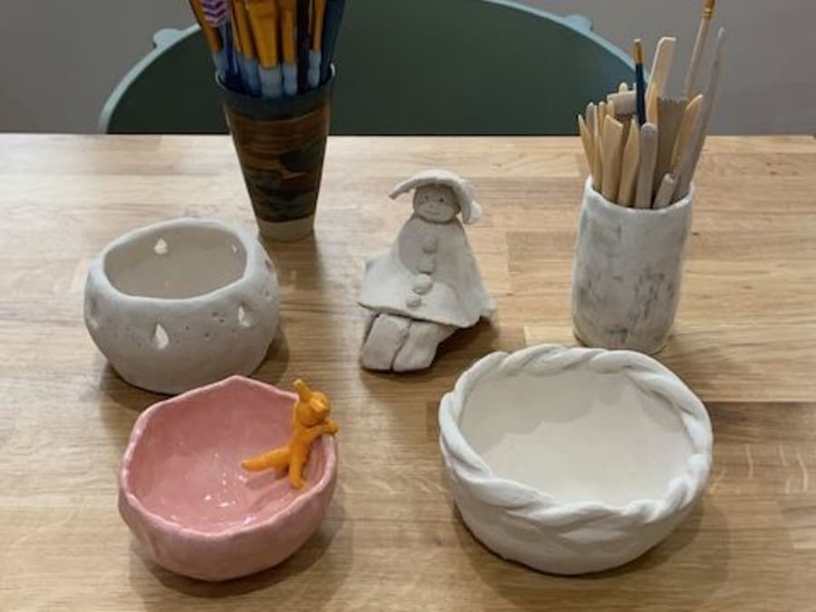 Anniversaire 7-15 ans atelier modelage en céramique à Pontoise