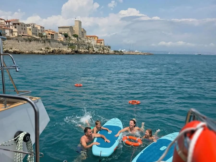 Après-midi croisière en catamaran depuis Marina Baie des Anges