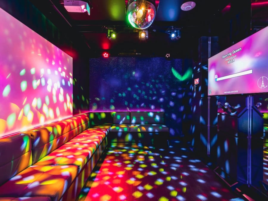 Team Building karaoké, quizz et battle privatif à Paris 10ème