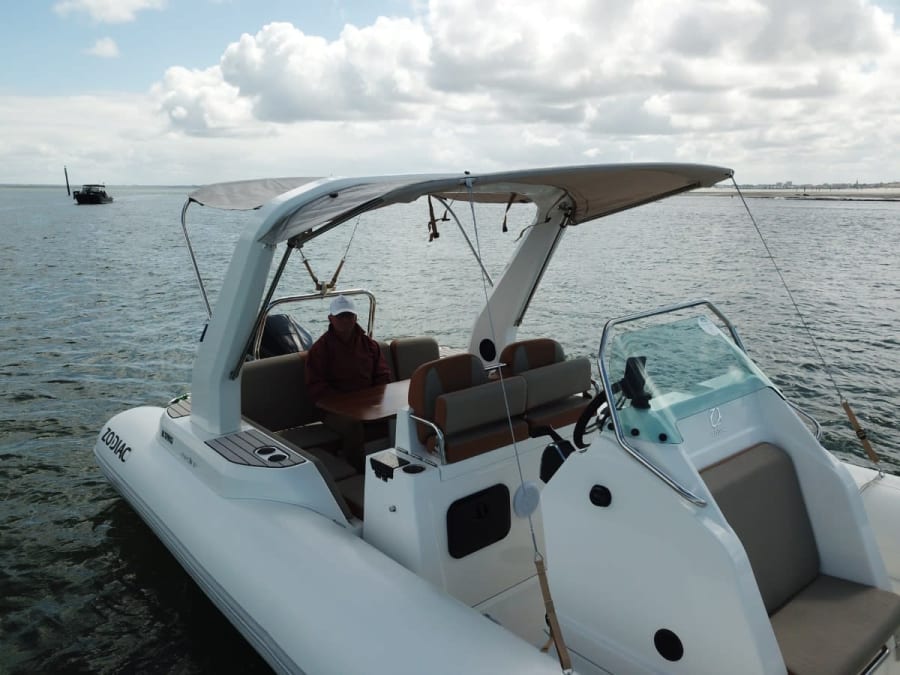 Boat rental for 14 people in Arcachon (33)