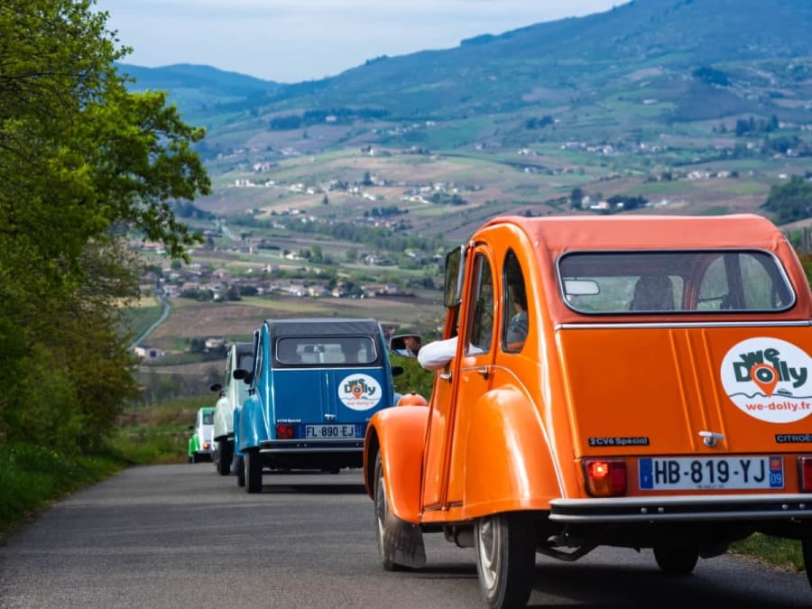 Team Building jeux et rallyes en 2CV à Dagneux (01)