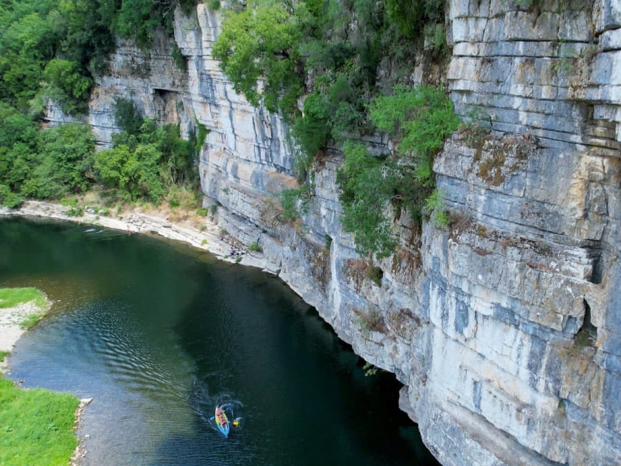 Alquiler de canoas en Le Vans: por el Chassezac