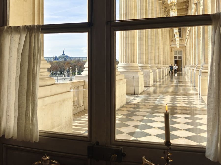 Entradas para el Hôtel de la Marine en el distrito 8 de París