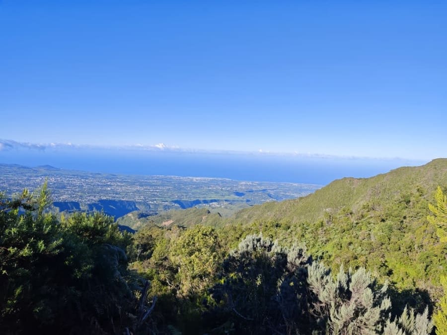 Scooter ride from Entre-Deux to the views of Cilaos (974)