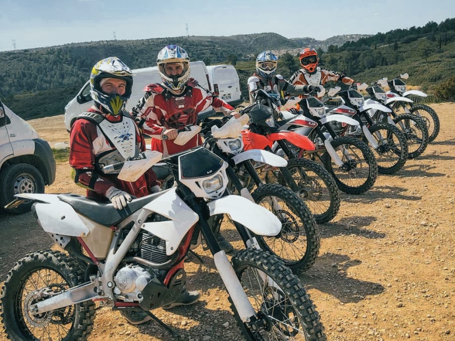 Team Building Initiation à la Moto Cross à Aix-en-Provence (13)