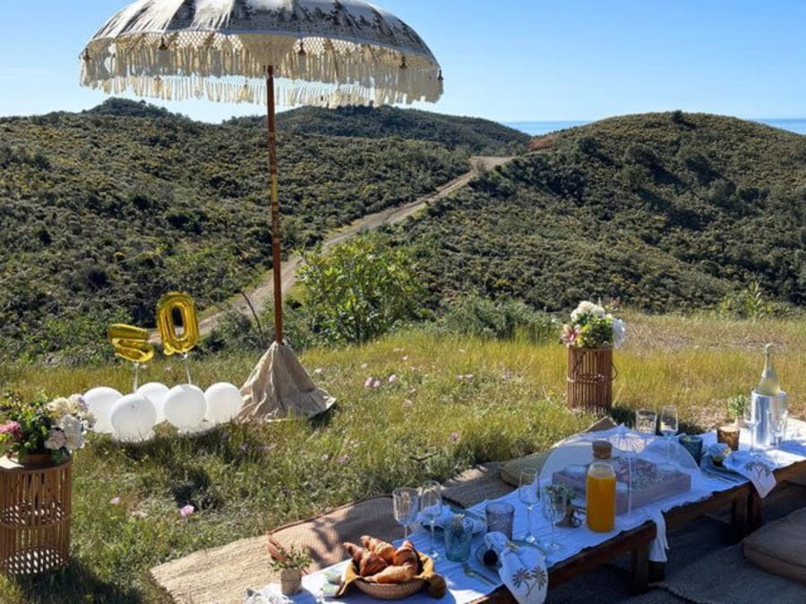 Exklusives privates Picknick mitten in der Natur in Marbella