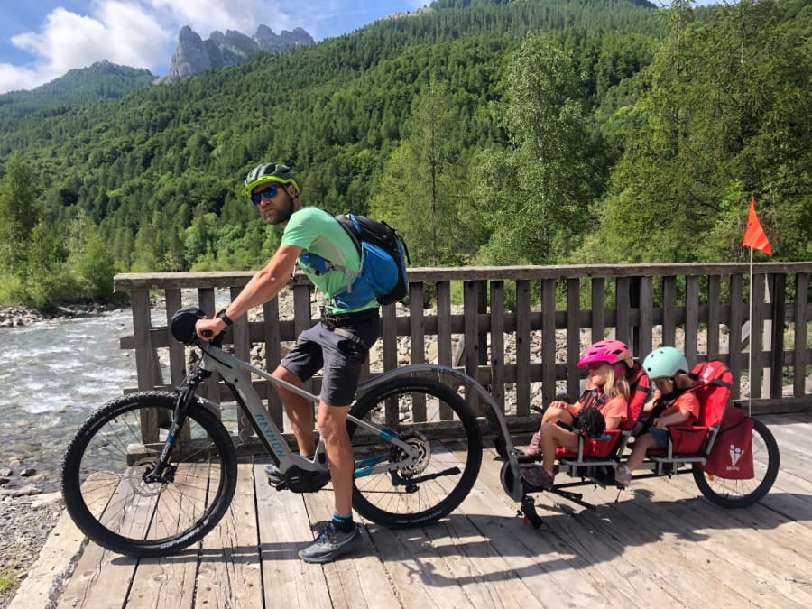 Balade familiale en  VTT électrique à Réallon (05)