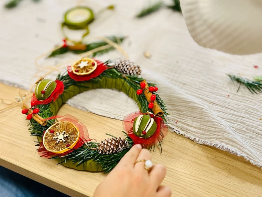Animation couronne végétale de Noël en Ile-de-France