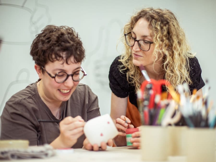 Atelier peinture sur céramique à Toulouse (31)