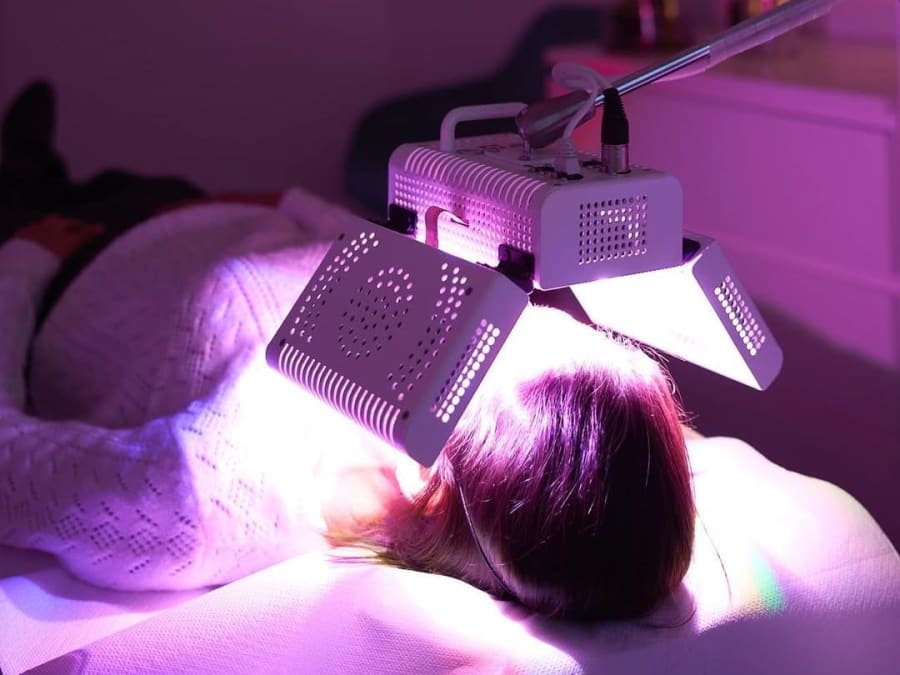 Fotobiomodulación facial y corporal en Niza (06)