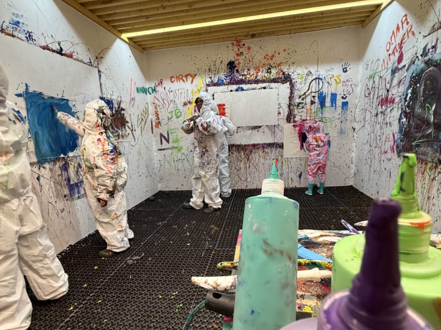 Anniversaire action Painting immersif à Paris 11ème