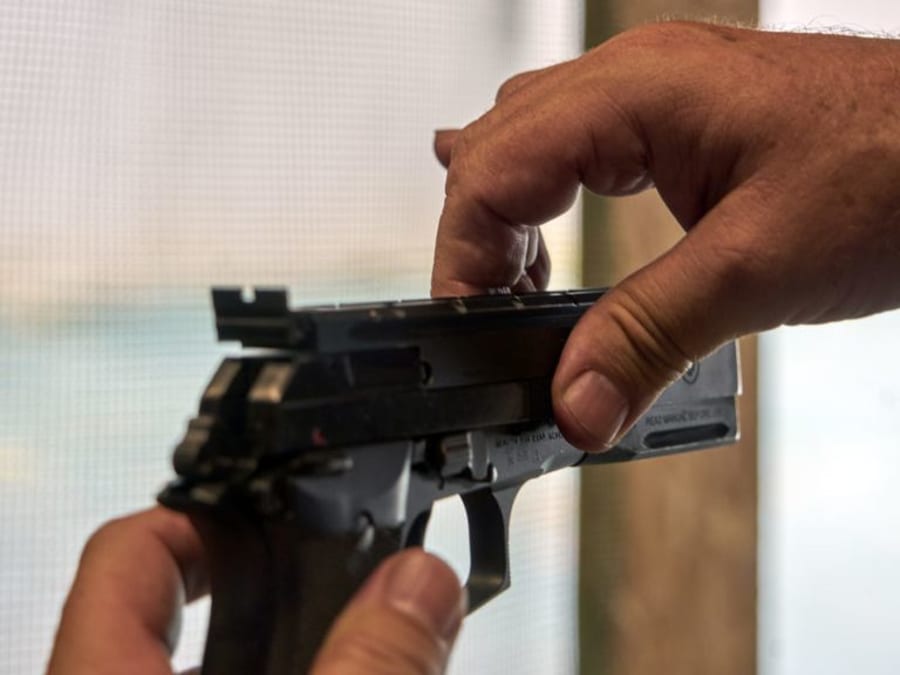 Team Building session de tirs à armes réels à Lyon (69)