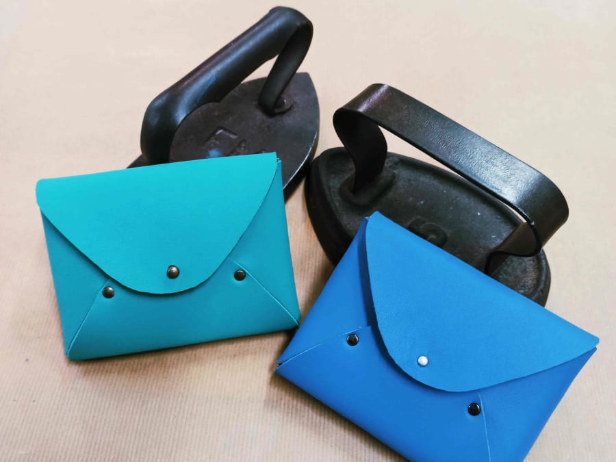 Taller de bolsos y sobres de cuero en el distrito 1 de Marsella