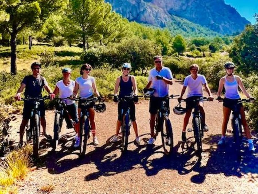 Team Building Balade à VTT électrique en Provence (13)