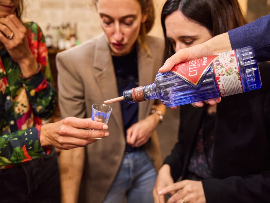 Taller de coctelería moderna en el distrito 11 de París