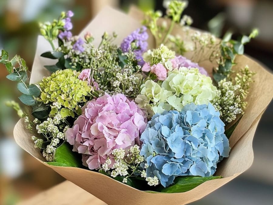 Atelier création d'un bouquet de fleurs fraiches à Paris 1er