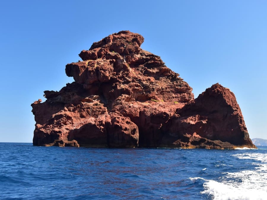 Semi-rigid boat cruise in the Scandola Reserve (20)