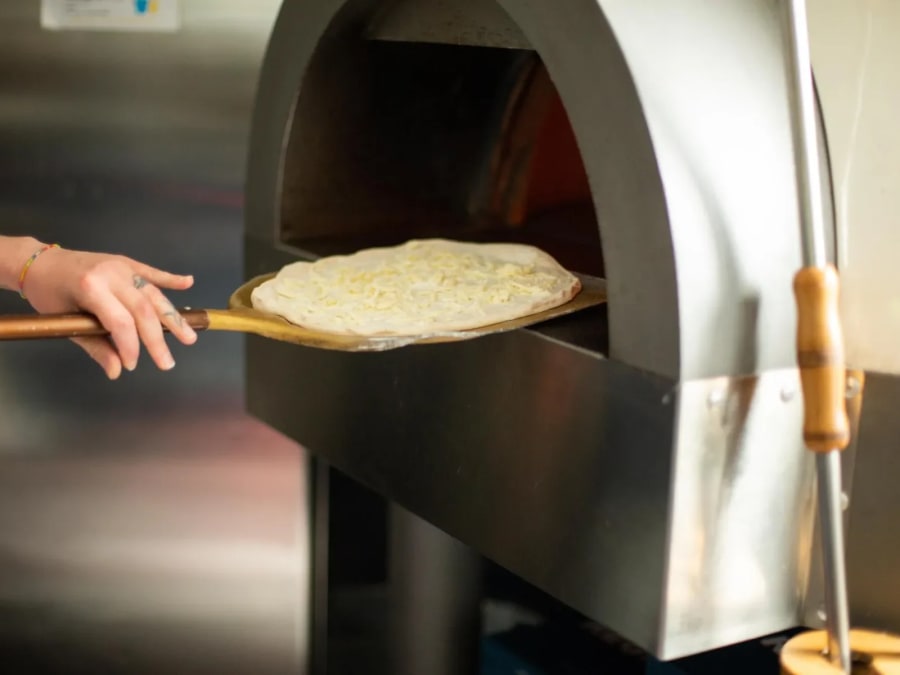 Artisanal pizza workshop from wheat to plate in Lyon (69)