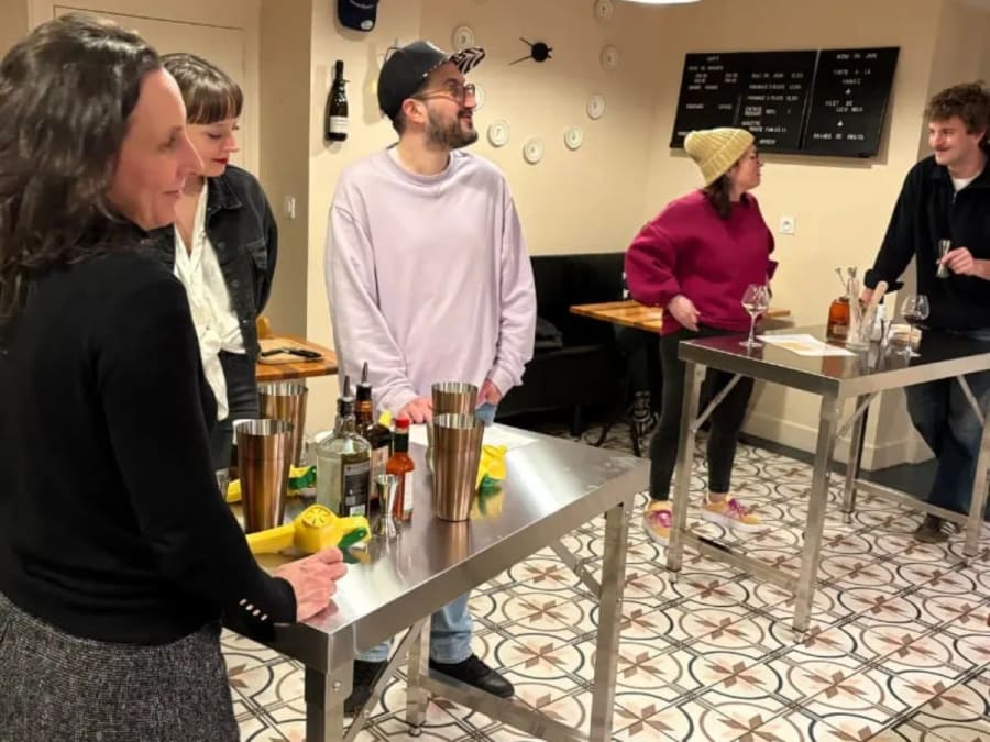 Atelier spécial EVG/EVJF création de cocktail à Clermont-Ferrand