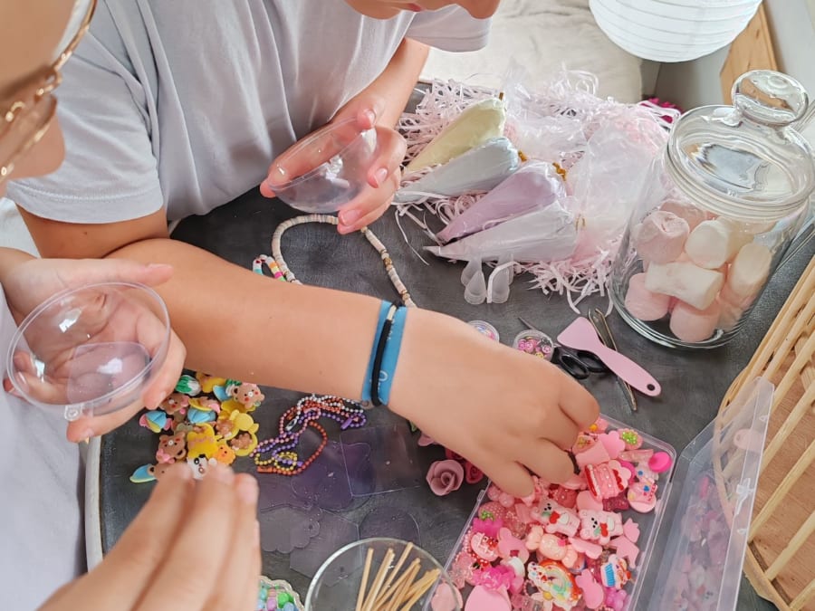 Anniversaire 10-15 ans création coque de téléphone à domicile