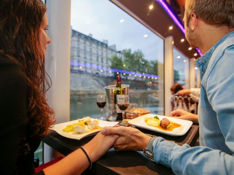 Early evening Bistronomic dinner cruise on the Seine