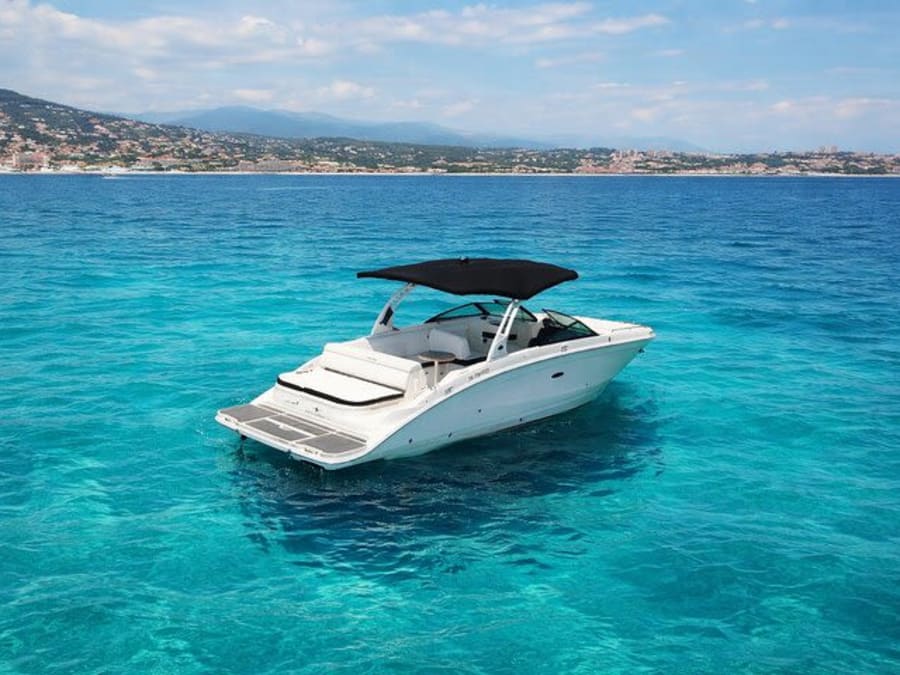 Croisière en yacht de luxe de Cannes vers les Îles de Lérins