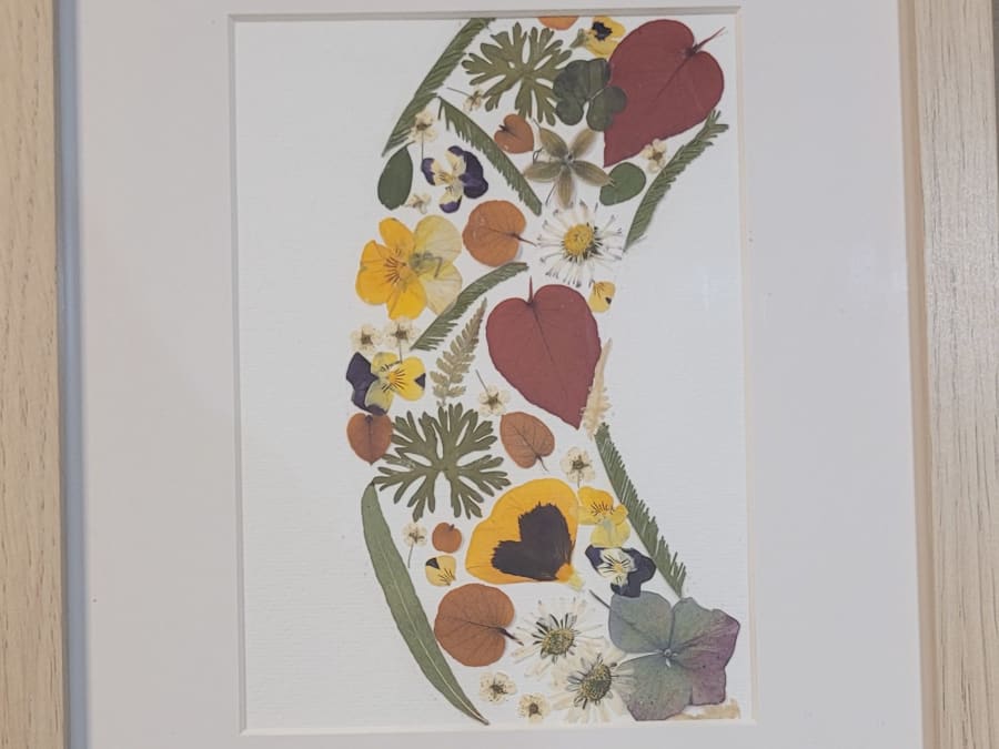 Dried flower painting workshop in Lyon 2