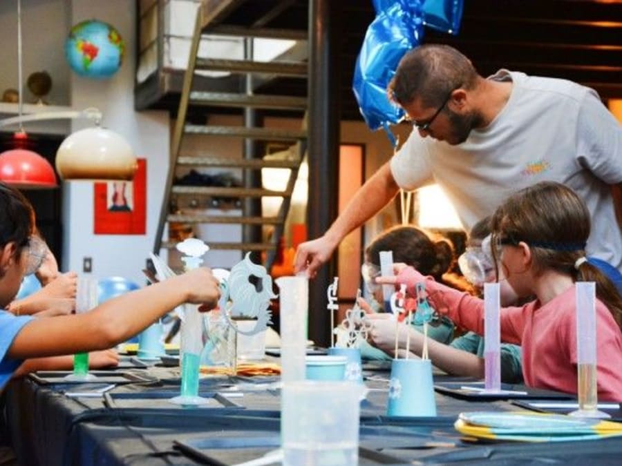 Anniversaire sciences "Apprenti chimiste" 5 à 15 ans à domicile