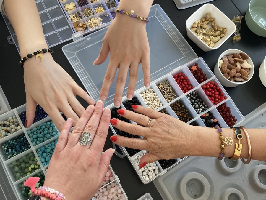 Atelier bracelet en minéraux  à Nancy (54)