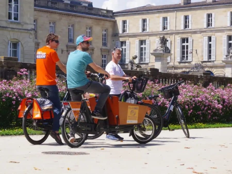Visite guidée à vélo "Les Incontournables" à Bordeaux