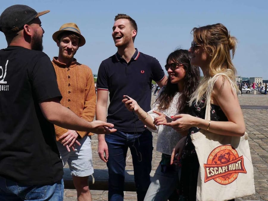 Búsqueda del tesoro conectada en Burdeos (33)