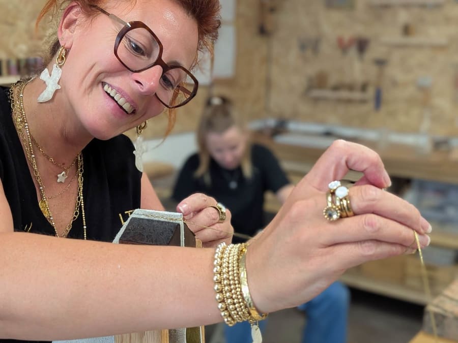 Atelier création sac shopping Léa en cuir à Montjean-sur-Loire