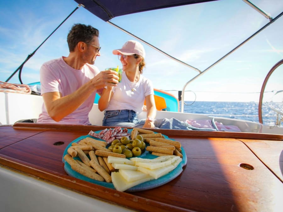 Croisière à la voile avec Vermouth à Barcelone