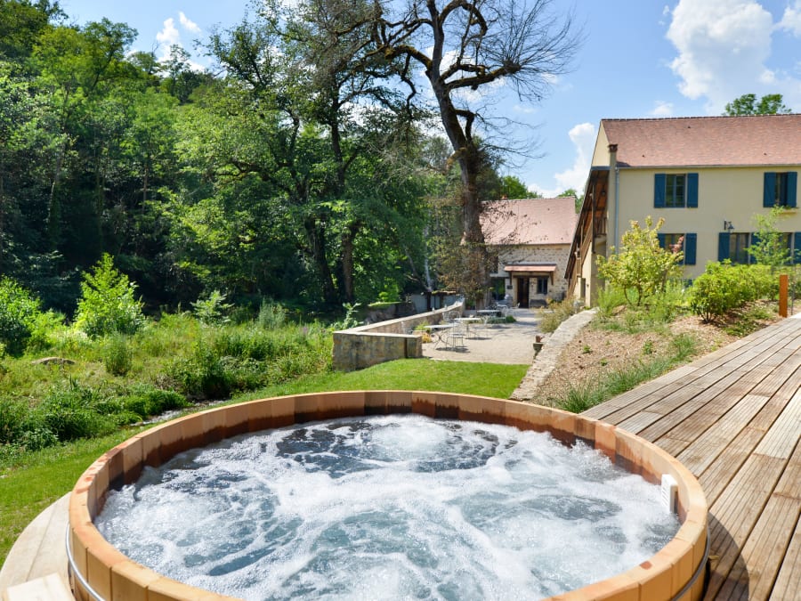 Private spa & breakfast at Moulin des Templiers (89)