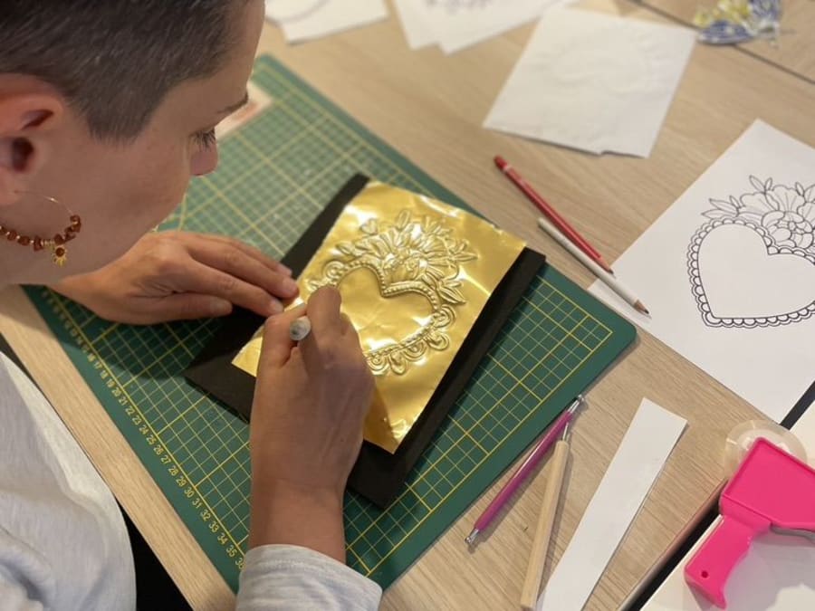 Atelier Ex Voto in embossed metal in Paris 11th district