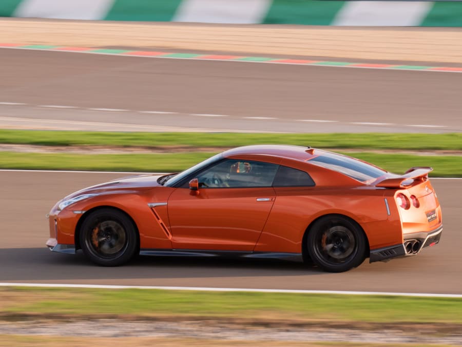 Nissan GTR driving experience, Circuit de Lohéac (35)