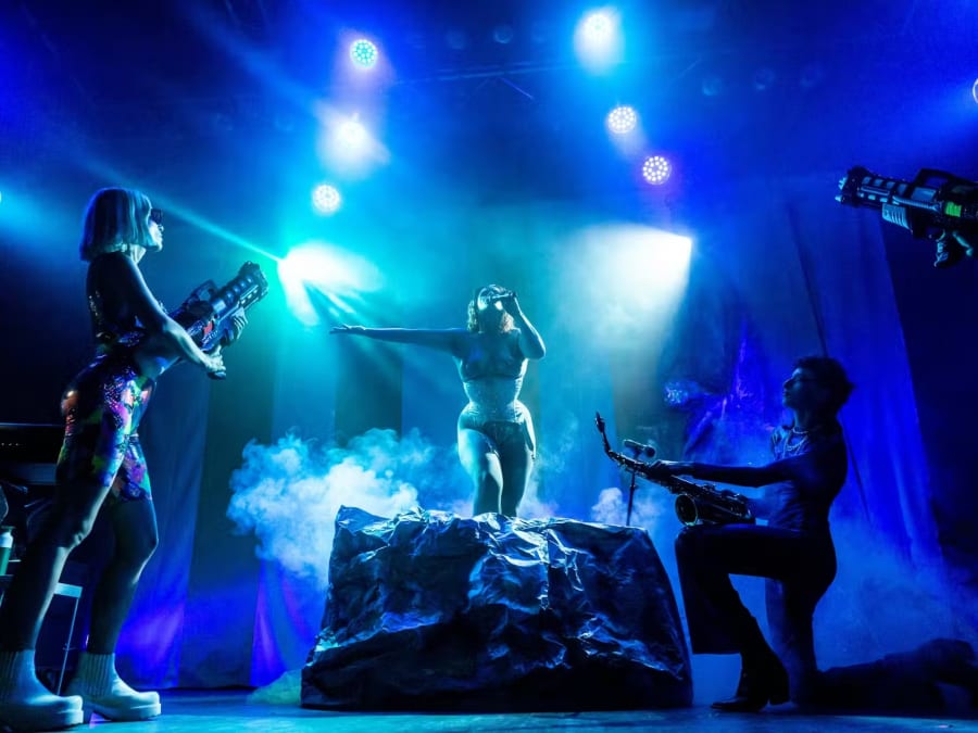 Billet pour le Cabaret Madame Arthur à Paris 18ème