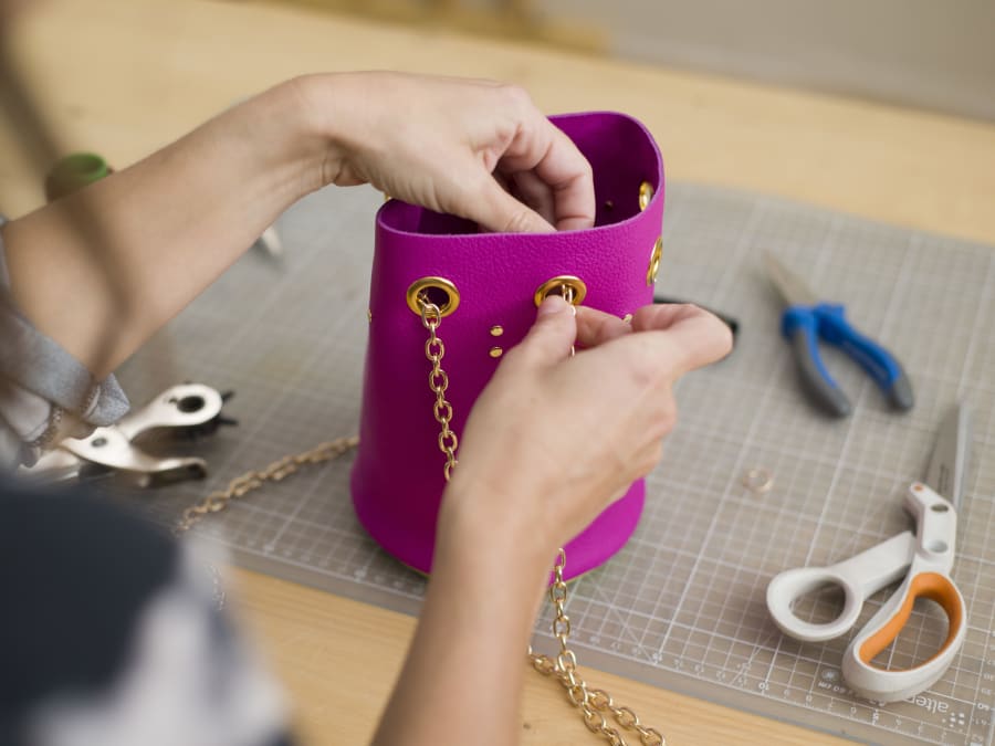 Atelier sac à main en cuir à Marseille