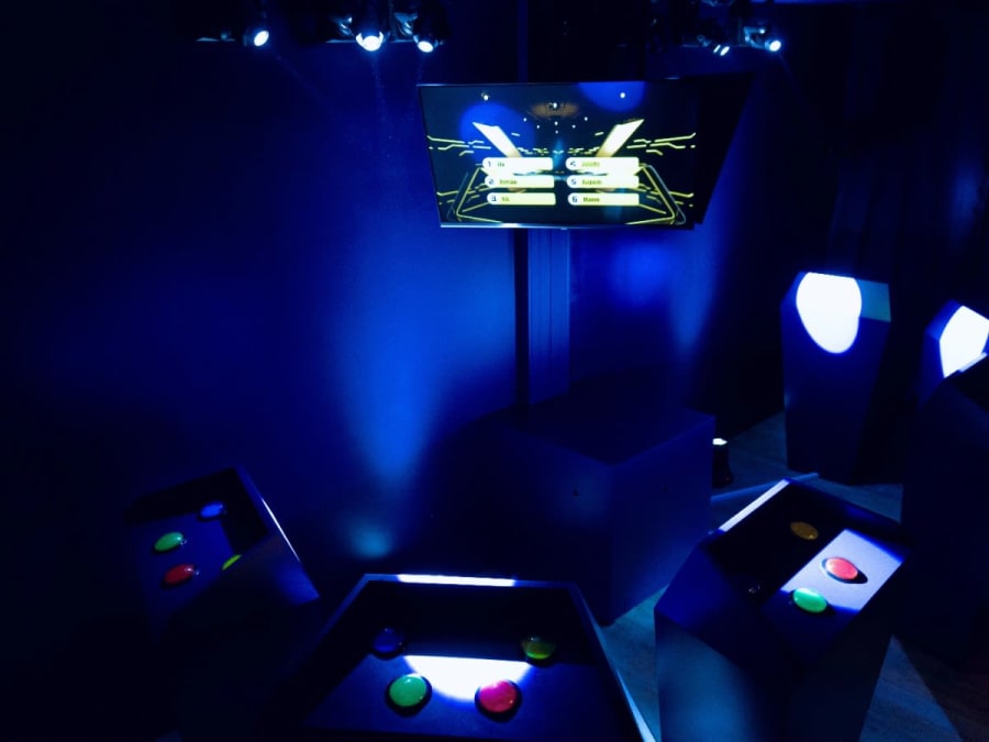 Team Building lounge game dans un bar à jeux à Paris 18ème