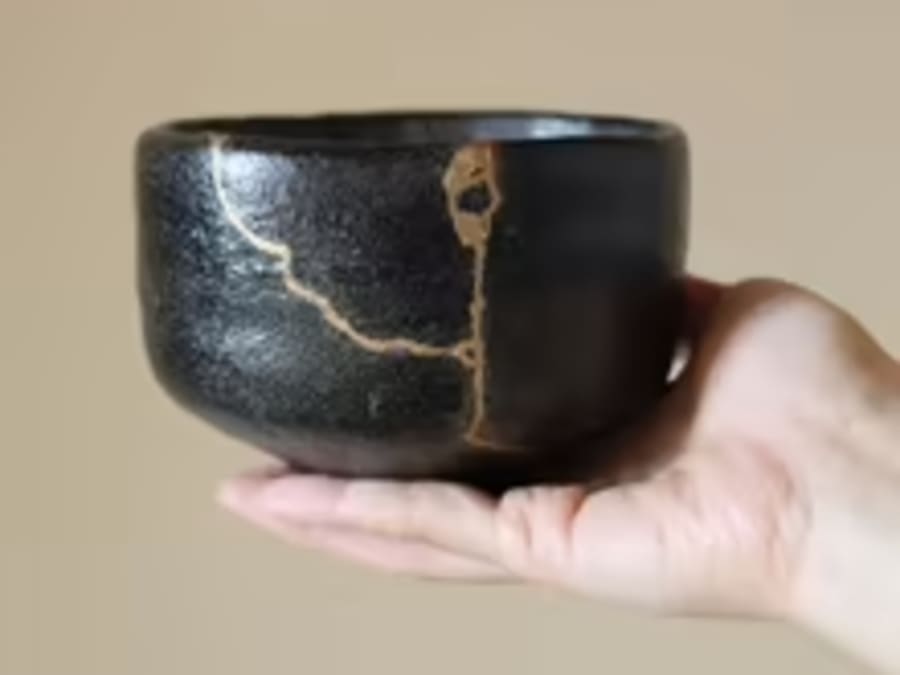 Kintsugi initiation workshop in Paris 14th arrondissement