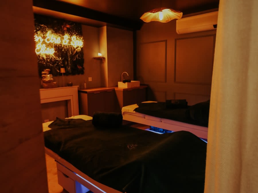 Gommage du corps à Saint-Seine-l'Abbaye (21)