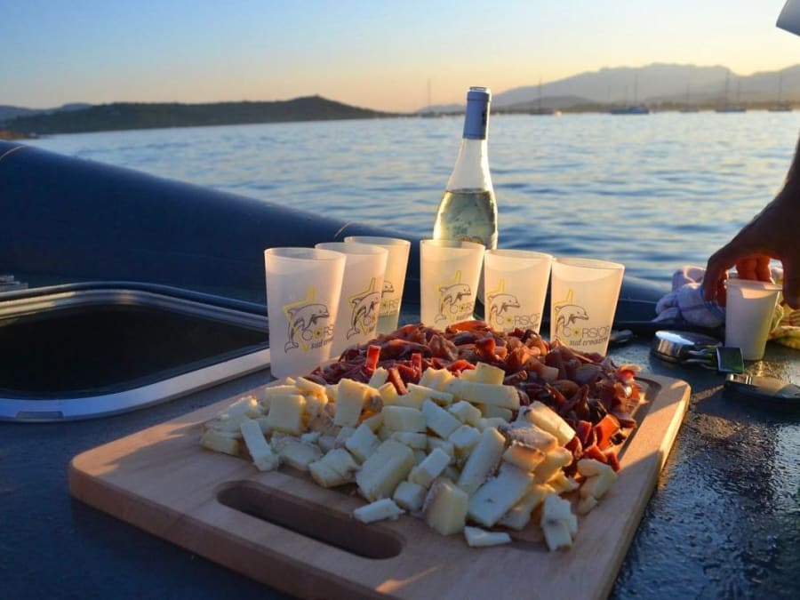 Aperitivo en el mar saliendo de Santa Giulia (20)